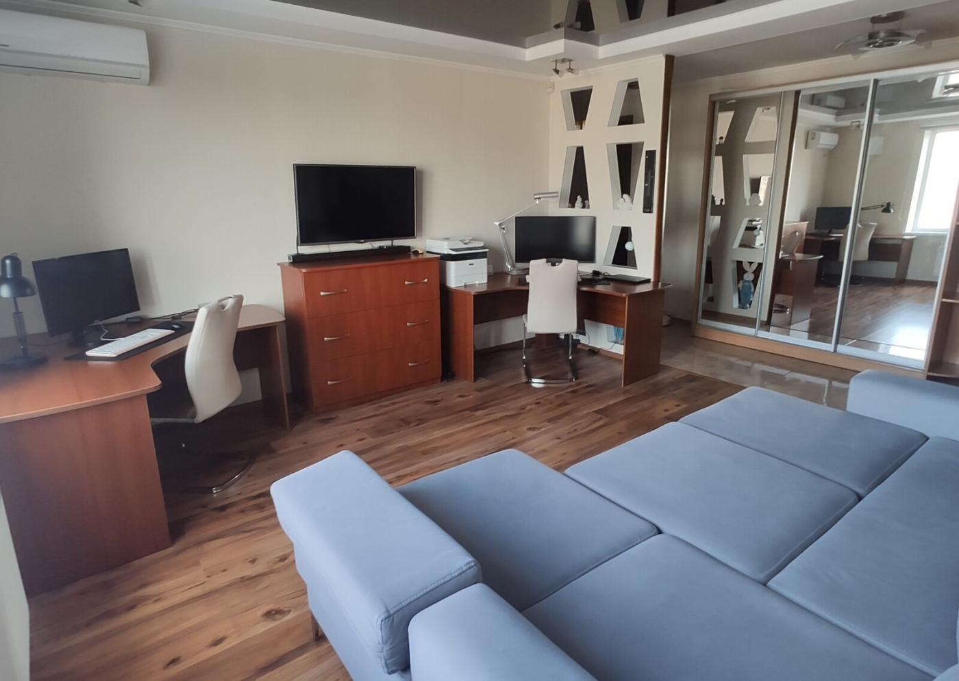 7d04ba8081fe2c71a42243efbfc61cce Продажа 5к квартиры 170 кв. м на ул. Академика Ющенка 10 • ID 34292052 - Зображення 1