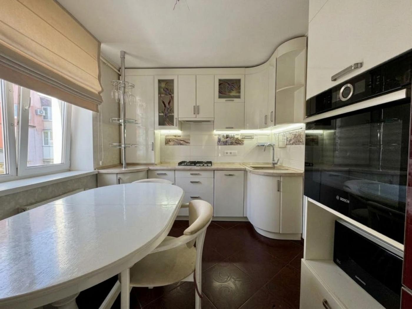 5d0c37b33db3eadbf91baeef229416f9 Продаж дворівневої 3-кімнатної квартири Мікрорайон Академічний - Зображення 1